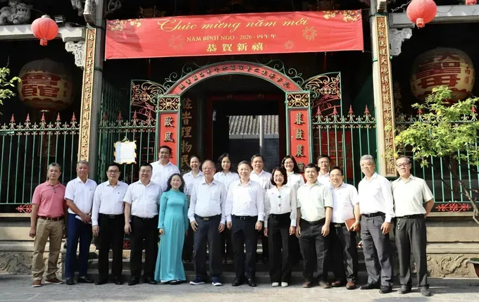 z7579854814311-a8ec5b762e2caf4daa8f2fb2ca86c7a6-4479-8487.jpg (1)